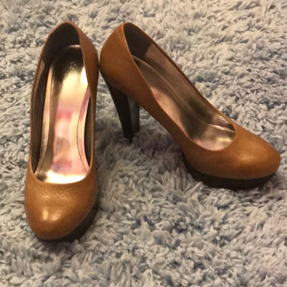 Calvin Klein pumps